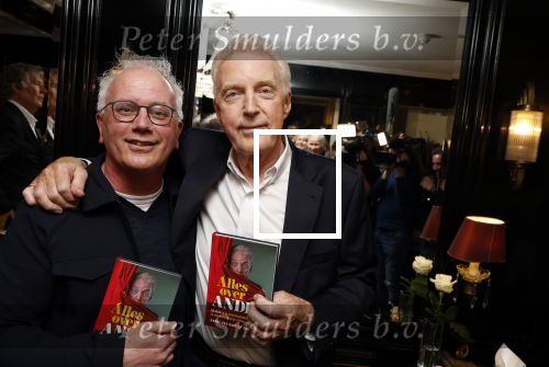 Amsterdam 23 april 2024
Boekpresntatie Andre v Duin in het Apollo first hotel. Andre v Duin met de schrijver van het boek Jan Vriend