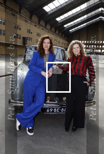 Amsterdam 12 april 2024
Castpresentatie musical De Koning van Amsterdam in de Centrale Markthal, de cast waar onder Margot Ros, Anne Lamsvelt, Hajo Bruins, Martijn Fischer, Sabri Saad el Hamus, Rosa Da Silva, Pepijn Schoneveld, Julia Herfst. Margo Lamsvelt en Margot Ros