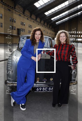Amsterdam 12 april 2024
Castpresentatie musical De Koning van Amsterdam in de Centrale Markthal, de cast waar onder Margot Ros, Anne Lamsvelt, Hajo Bruins, Martijn Fischer, Sabri Saad el Hamus, Rosa Da Silva, Pepijn Schoneveld, Julia Herfst. Margo Lamsvelt en Margot Ros