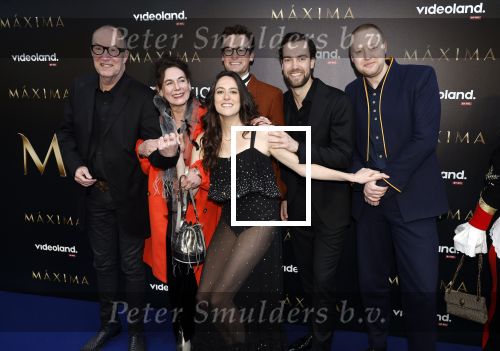 Amsterdam 15 april 2024
Premiere serie Maxima van Videoland in Tuschinski. Aanwezig oa Delfina Chaves en Martijn Lakemeier . Bart Chabot met vrouw en zoons Splinter Storm en
