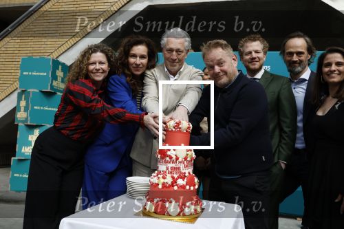 Amsterdam 12 april 2024
Castpresentatie musical De Koning van Amsterdam in de Centrale Markthal, de cast waar onder Margot Ros, Anne Lamsvelt, Hajo Bruins, Martijn Fischer, Sabri Saad el Hamus, Rosa Da Silva, Pepijn Schoneveld, Julia Herfst.