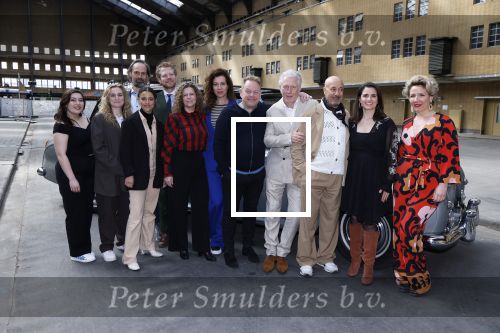 Amsterdam 12 april 2024
Castpresentatie musical De Koning van Amsterdam in de Centrale Markthal, de cast waar onder Margot Ros, Anne Lamsvelt, Hajo Bruins, Martijn Fischer, Sabri Saad el Hamus, Rosa Da Silva, Pepijn Schoneveld, Julia Herfst.