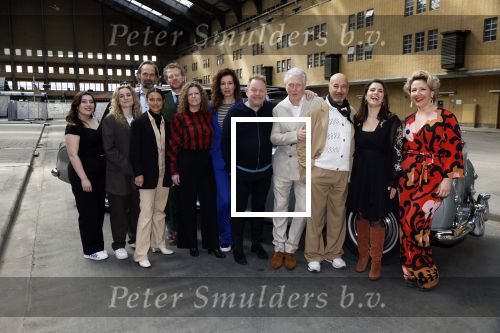 Amsterdam 12 april 2024
Castpresentatie musical De Koning van Amsterdam in de Centrale Markthal, de cast waar onder Margot Ros, Anne Lamsvelt, Hajo Bruins, Martijn Fischer, Sabri Saad el Hamus, Rosa Da Silva, Pepijn Schoneveld, Julia Herfst.