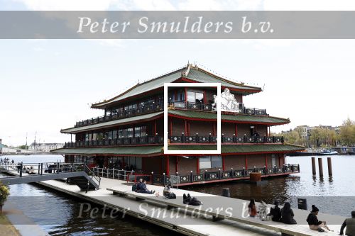Amsterdam 21 april 2024
Jordy Huisman van Kris Kross Amsterdam viert zijn 40e verjaardag met een boottocht door de grachten van Amsterdam. Chinees Restaurant in het IJ