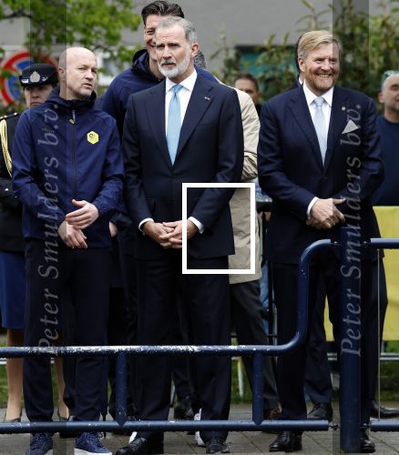 Amsterdam 17 april 2024
Staatsbezoek Nederland - Spanje met Koning Willem Alexander Koningin Maxima Koning Filipe en Koningin Letizia van Spanje aan Nederland . Koning Willem Alexander en Koning Felipe bezoeken Cruyff court in betondorp . oa aanwezig Jordy Cruijff Susila Cruijff Frank Rijkaard en Guus Hiddink. Daphne Koster