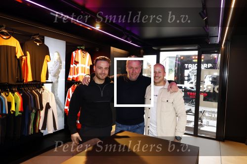 Amsterdam 2 april 2024
Tricorp vrachtwagen op de zuidas. edgar meijer met zijn collega\'s