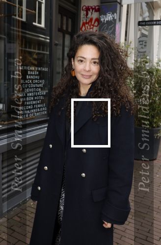 Amsterdam 16 april 2024
Boekpresentatie Kimberley Klaver. Haar 2e boek heet Zuid moeders hebben geen geheimen. Fajah lourens