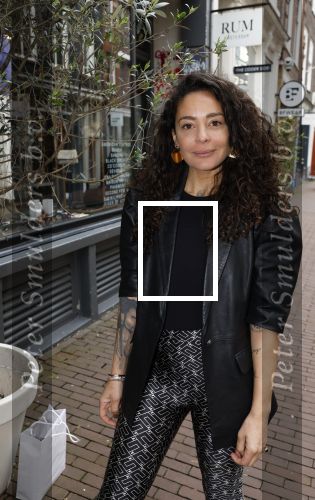 Amsterdam 16 april 2024
Boekpresentatie Kimberley Klaver. Haar 2e boek heet Zuid moeders hebben geen geheimen. Fajah lourens