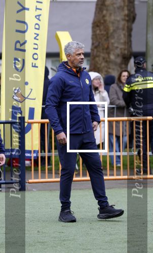 Amsterdam 17 april 2024
Staatsbezoek Nederland - Spanje met Koning Willem Alexander Koningin Maxima Koning Filipe en Koningin Letizia van Spanje aan Nederland . Koning Willem Alexander en Koning Felipe bezoeken Cruyff court in betondorp . oa aanwezig Jordy Cruijff Susila Cruijff Frank Rijkaard en Guus Hiddink.