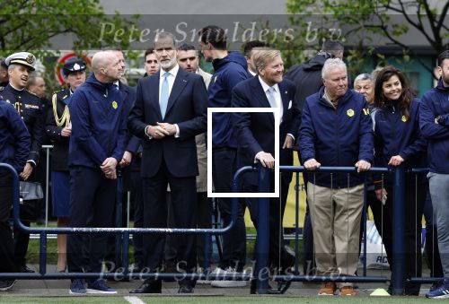 Amsterdam 17 april 2024
Staatsbezoek Nederland - Spanje met Koning Willem Alexander Koningin Maxima Koning Filipe en Koningin Letizia van Spanje aan Nederland . Koning Willem Alexander en Koning Felipe bezoeken Cruyff court in betondorp . oa aanwezig Jordy Cruijff Susila Cruijff Frank Rijkaard en Guus Hiddink.