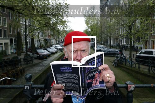 Amsterdam 9 april 2024
Harry Slinger met de schrijver van zijn boek Edwin Gitsels in de Jordaan waar Harry geboren is .