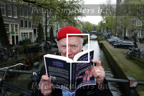 Amsterdam 9 april 2024
Harry Slinger met de schrijver van zijn boek Edwin Gitsels in de Jordaan waar Harry geboren is .