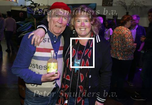 Zaandam 15 april 2024
Boekpresentatie van Harry Slinger in de kerk in Zaandam. harry Slinger met fan