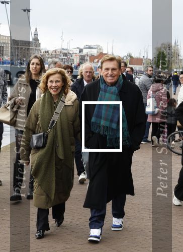 Amsterdam 21 april 2024
Jordy Huisman van Kris Kross Amsterdam viert zijn 40e verjaardag met een boottocht door de grachten van Amsterdam. Henny Huisman met zijn vrouw Lia