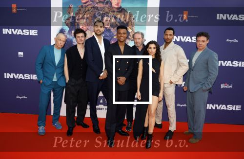 Amsterdam 8 april 2024
Premiere Invasie in Pathe Arena met oa Tarikh Jansen Ortal Vriend Raymond Thiry Gijs Scholten v Aschat Jasha Rudge Gijs Blom Fedja v Huet . Bobby Boermans is de regisseur.