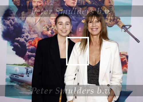 Amsterdam 8 april 2024
Premiere Invasie in Pathe Arena met oa Tarikh Jansen Ortal Vriend Raymond Thiry Gijs Scholten v Aschat Jasha Rudge Gijs Blom Fedja v Huet . Bobby Boermans is de regisseur. Isa Hoes kwam met haar kinderen Vlinder Kamerling en Merlijn Kamerling