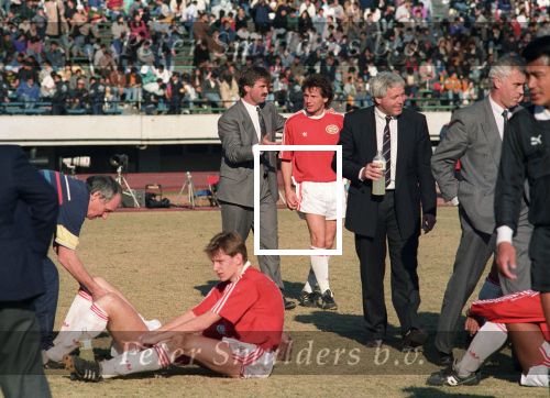 Tokio, 9 t/m 12 December 1988 PSV-Nacional Montevideo (Uruguay)
Met eindstand 1-1 na verlenging 2-2 en via een 6-7 verlies in penaltys.
PSV had 4 x de kans om winnaar te zien en uiteindelijk is het niet gelukt.
0-1 Ostolaza, 1-1 Romario , in de 110e minuut Ronald Koeman 2-1 en in de 119e min wederom Ostolaza 2-2
Wedstrijd werd gespeeld in tokio voor 62000 toeschouwers

Foto Peter Smulders BV