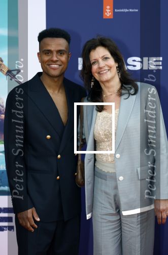 Amsterdam 8 april 2024
Premiere Invasie in Pathe Arena met oa 
 Jasha Rudge met moeder