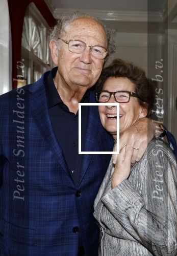 Amsterdam 23 april 2024
Boekpresntatie Andre v Duin in het Apollo first hotel. Joop v d Ende kwam met zijn vrouw Janine v d Ende