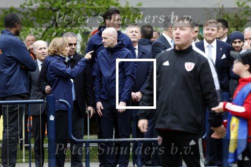 Amsterdam 17 april 2024
Staatsbezoek Nederland - Spanje met Koning Willem Alexander Koningin Maxima Koning Filipe en Koningin Letizia van Spanje aan Nederland . Koning Willem Alexander en Koning Felipe bezoeken Cruyff court in betondorp . oa aanwezig Jordy Cruijff Susila Cruijff Frank Rijkaard en Guus Hiddink.