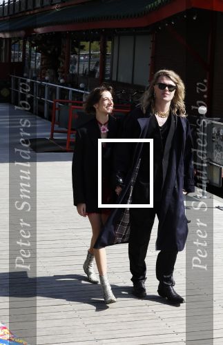 Amsterdam 21 april 2024
Jordy Huisman van Kris Kross Amsterdam viert zijn 40e verjaardag met een boottocht door de grachten van Amsterdam. Jordy Huisman met zijn vriendin Kathie Lam