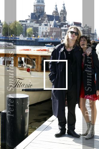 Amsterdam 21 april 2024
Jordy Huisman van Kris Kross Amsterdam viert zijn 40e verjaardag met een boottocht door de grachten van Amsterdam. Jordy Huisman met zijn vriendin Kathie Lam