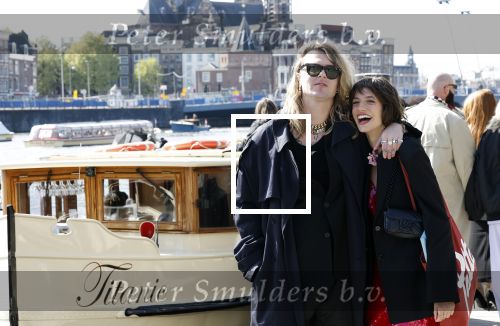 Amsterdam 21 april 2024
Jordy Huisman van Kris Kross Amsterdam viert zijn 40e verjaardag met een boottocht door de grachten van Amsterdam. Jordy Huisman met zijn vriendin Kathie Lam