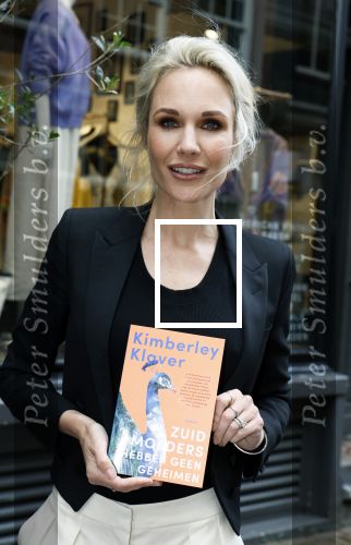 Amsterdam 16 april 2024
Boekpresentatie Kimberley Klaver. Haar 2e boek heet Zuid moeders hebben geen geheimen.