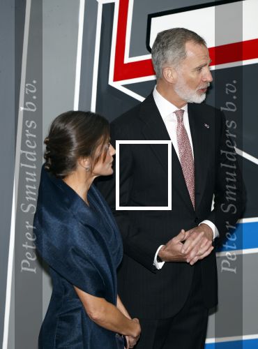 Amsterdam 18 april 2024
Contraprestatie
Koning Felipe en Koningin Letizia bieden het Koninklijk Paar een receptie aan in Museum STRAAT in Amsterdam. Hierbij is ook de Prinses van Oranje aanwezig. Tijdens de receptie openen de Koninklijke Paren een expositie van tien Spaanse en Nederlandse muurschilders. De tentoonstelling is tot en met 2 juni te bezoeken. Na de receptie neemt het Koninklijk Paar afscheid van de Spaanse Koning en Koningin. Aanwezig Koning Felipe Koningin Letizia Koning Willem Alexnader Koningin Maxima Prinses Amalia Prinses Margriet en Mr Pieter v Vollenhoven.