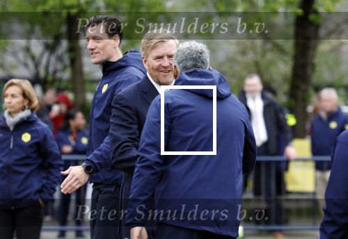 Amsterdam 17 april 2024
Staatsbezoek Nederland - Spanje met Koning Willem Alexander Koningin Maxima Koning Filipe en Koningin Letizia van Spanje aan Nederland . Koning Willem Alexander en Koning Felipe bezoeken Cruyff court in betondorp . oa aanwezig Jordy Cruijff Susila Cruijff Frank Rijkaard en Guus Hiddink.