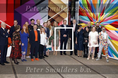 Amsterdam 18 april 2024
Contraprestatie
Koning Felipe en Koningin Letizia bieden het Koninklijk Paar een receptie aan in Museum STRAAT in Amsterdam. Hierbij is ook de Prinses van Oranje aanwezig. Tijdens de receptie openen de Koninklijke Paren een expositie van tien Spaanse en Nederlandse muurschilders. De tentoonstelling is tot en met 2 juni te bezoeken. Na de receptie neemt het Koninklijk Paar afscheid van de Spaanse Koning en Koningin. Aanwezig Koning Felipe Koningin Letizia Koning Willem Alexnader Koningin Maxima Prinses Amalia Prinses Margriet en Mr Pieter v Vollenhoven.