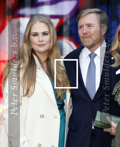 Amsterdam 18 april 2024
Contraprestatie
Koning Felipe en Koningin Letizia bieden het Koninklijk Paar een receptie aan in Museum STRAAT in Amsterdam. Hierbij is ook de Prinses van Oranje aanwezig. Tijdens de receptie openen de Koninklijke Paren een expositie van tien Spaanse en Nederlandse muurschilders. De tentoonstelling is tot en met 2 juni te bezoeken. Na de receptie neemt het Koninklijk Paar afscheid van de Spaanse Koning en Koningin. Aanwezig Koning Felipe Koningin Letizia Koning Willem Alexnader Koningin Maxima Prinses Amalia Prinses Margriet en Mr Pieter v Vollenhoven.