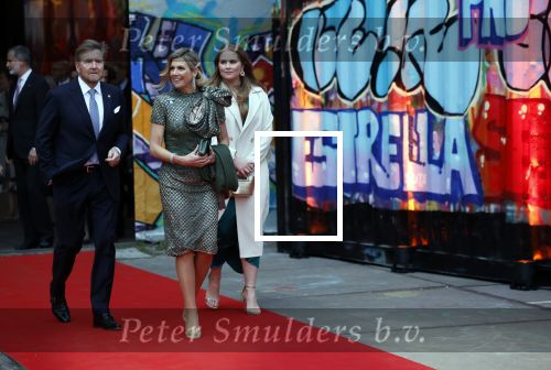 Amsterdam 18 april 2024
Contraprestatie
Koning Felipe en Koningin Letizia bieden het Koninklijk Paar een receptie aan in Museum STRAAT in Amsterdam. Hierbij is ook de Prinses van Oranje aanwezig. Tijdens de receptie openen de Koninklijke Paren een expositie van tien Spaanse en Nederlandse muurschilders. De tentoonstelling is tot en met 2 juni te bezoeken. Na de receptie neemt het Koninklijk Paar afscheid van de Spaanse Koning en Koningin. Aanwezig Koning Felipe Koningin Letizia Koning Willem Alexnader Koningin Maxima Prinses Amalia Prinses Margriet en Mr Pieter v Vollenhoven.