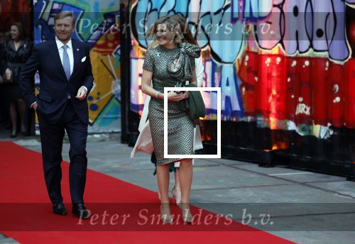 Amsterdam 18 april 2024
Contraprestatie
Koning Felipe en Koningin Letizia bieden het Koninklijk Paar een receptie aan in Museum STRAAT in Amsterdam. Hierbij is ook de Prinses van Oranje aanwezig. Tijdens de receptie openen de Koninklijke Paren een expositie van tien Spaanse en Nederlandse muurschilders. De tentoonstelling is tot en met 2 juni te bezoeken. Na de receptie neemt het Koninklijk Paar afscheid van de Spaanse Koning en Koningin. Aanwezig Koning Felipe Koningin Letizia Koning Willem Alexnader Koningin Maxima Prinses Amalia Prinses Margriet en Mr Pieter v Vollenhoven.