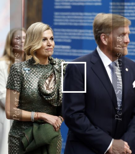 Amsterdam 18 april 2024
Contraprestatie
Koning Felipe en Koningin Letizia bieden het Koninklijk Paar een receptie aan in Museum STRAAT in Amsterdam. Hierbij is ook de Prinses van Oranje aanwezig. Tijdens de receptie openen de Koninklijke Paren een expositie van tien Spaanse en Nederlandse muurschilders. De tentoonstelling is tot en met 2 juni te bezoeken. Na de receptie neemt het Koninklijk Paar afscheid van de Spaanse Koning en Koningin. Aanwezig Koning Felipe Koningin Letizia Koning Willem Alexnader Koningin Maxima Prinses Amalia Prinses Margriet en Mr Pieter v Vollenhoven.