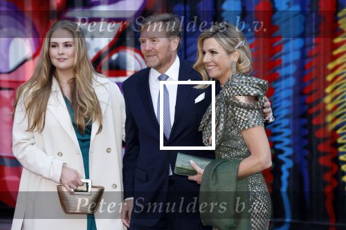 Amsterdam 18 april 2024
Contraprestatie
Koning Felipe en Koningin Letizia bieden het Koninklijk Paar een receptie aan in Museum STRAAT in Amsterdam. Hierbij is ook de Prinses van Oranje aanwezig. Tijdens de receptie openen de Koninklijke Paren een expositie van tien Spaanse en Nederlandse muurschilders. De tentoonstelling is tot en met 2 juni te bezoeken. Na de receptie neemt het Koninklijk Paar afscheid van de Spaanse Koning en Koningin. Aanwezig Koning Felipe Koningin Letizia Koning Willem Alexnader Koningin Maxima Prinses Amalia Prinses Margriet en Mr Pieter v Vollenhoven.