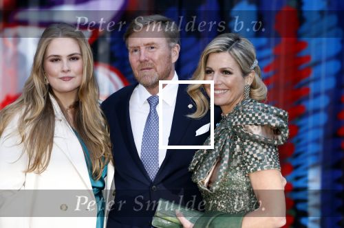 Amsterdam 18 april 2024
Contraprestatie
Koning Felipe en Koningin Letizia bieden het Koninklijk Paar een receptie aan in Museum STRAAT in Amsterdam. Hierbij is ook de Prinses van Oranje aanwezig. Tijdens de receptie openen de Koninklijke Paren een expositie van tien Spaanse en Nederlandse muurschilders. De tentoonstelling is tot en met 2 juni te bezoeken. Na de receptie neemt het Koninklijk Paar afscheid van de Spaanse Koning en Koningin. Aanwezig Koning Felipe Koningin Letizia Koning Willem Alexnader Koningin Maxima Prinses Amalia Prinses Margriet en Mr Pieter v Vollenhoven.