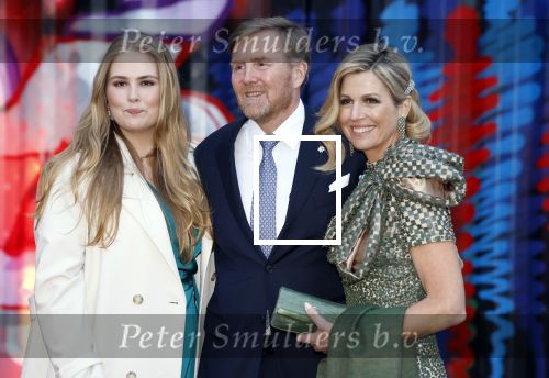 Amsterdam 18 april 2024
Contraprestatie
Koning Felipe en Koningin Letizia bieden het Koninklijk Paar een receptie aan in Museum STRAAT in Amsterdam. Hierbij is ook de Prinses van Oranje aanwezig. Tijdens de receptie openen de Koninklijke Paren een expositie van tien Spaanse en Nederlandse muurschilders. De tentoonstelling is tot en met 2 juni te bezoeken. Na de receptie neemt het Koninklijk Paar afscheid van de Spaanse Koning en Koningin. Aanwezig Koning Felipe Koningin Letizia Koning Willem Alexnader Koningin Maxima Prinses Amalia Prinses Margriet en Mr Pieter v Vollenhoven.