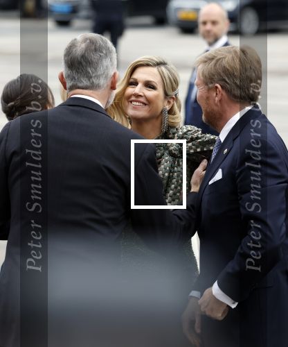 Amsterdam 18 april 2024
Contraprestatie
Koning Felipe en Koningin Letizia bieden het Koninklijk Paar een receptie aan in Museum STRAAT in Amsterdam. Hierbij is ook de Prinses van Oranje aanwezig. Tijdens de receptie openen de Koninklijke Paren een expositie van tien Spaanse en Nederlandse muurschilders. De tentoonstelling is tot en met 2 juni te bezoeken. Na de receptie neemt het Koninklijk Paar afscheid van de Spaanse Koning en Koningin. Aanwezig Koning Felipe Koningin Letizia Koning Willem Alexnader Koningin Maxima Prinses Amalia Prinses Margriet en Mr Pieter v Vollenhoven.