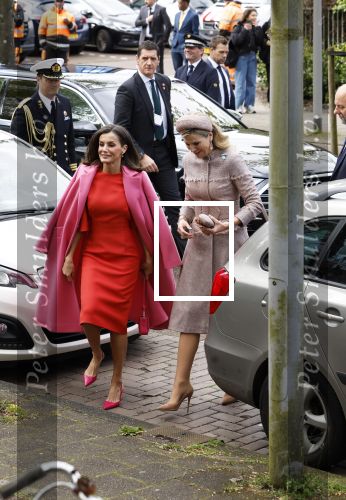 Amsterdam 18 april 2024
Koningin Maxima en Koningin Latizia van Spanje bezoeken Lab6 in Amsterdam west en aansluiten gaan ze naar 10 jaar bestaan Amsterdam Spanish film festival in Tuschinski.