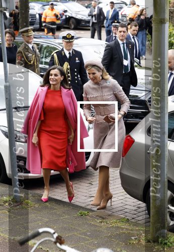 Amsterdam 18 april 2024
Koningin Maxima en Koningin Latizia van Spanje bezoeken Lab6 in Amsterdam west en aansluiten gaan ze naar 10 jaar bestaan Amsterdam Spanish film festival in Tuschinski.