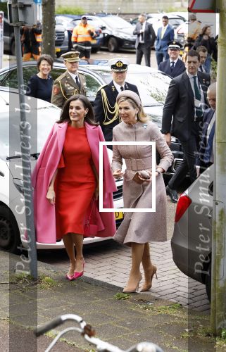 Amsterdam 18 april 2024
Koningin Maxima en Koningin Latizia van Spanje bezoeken Lab6 in Amsterdam west en aansluiten gaan ze naar 10 jaar bestaan Amsterdam Spanish film festival in Tuschinski.