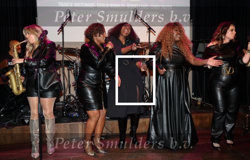 Amsterdam, 2 April 2024
Voorstelling Ladies of Soul
Ladies of Soul Candy Dulfer Berget Lewis Edsilia Rombley en Trijntje Oosterhuis en Giovanca Ostiana