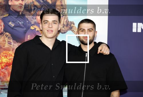 Amsterdam 8 april 2024
Premiere Invasie in Pathe Arena met oa Tarikh Jansen Ortal Vriend Raymond Thiry Gijs Scholten v Aschat Jasha Rudge Gijs Blom Fedja v Huet . Bobby Boermans is de regisseur. Isa Hoes kwam met haar kinderen Vlinder Kamerling en Merlijn Kamerling