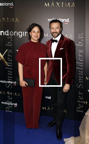 Amsterdam 15 april 2024
Premiere serie Maxima van Videoland in Tuschinski. Aanwezig oa Delfina Chaves en Martijn Lakemeier . Nasrdin Dchar met partner