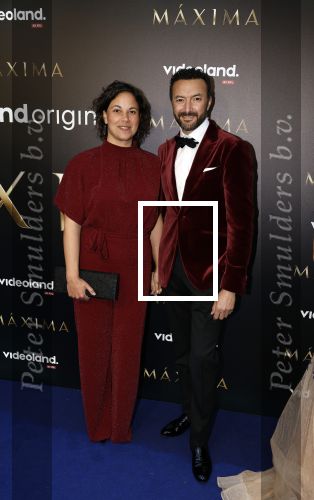 Amsterdam 15 april 2024
Premiere serie Maxima van Videoland in Tuschinski. Aanwezig oa Delfina Chaves en Martijn Lakemeier . Nasrdin Dchar met partner