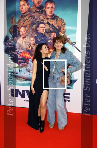 Amsterdam 8 april 2024
Premiere Invasie in Pathe Arena met oa Tarikh Jansen Ortal Vriend Raymond Thiry Gijs Scholten v Aschat Jasha Rudge Gijs Blom Fedja v Huet . Bobby Boermans is de regisseur.