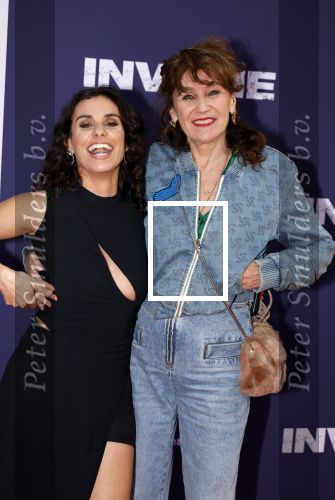 Amsterdam 8 april 2024
Premiere Invasie in Pathe Arena met oa Tarikh Jansen Ortal Vriend Raymond Thiry Gijs Scholten v Aschat Jasha Rudge Gijs Blom Fedja v Huet . Bobby Boermans is de regisseur.
