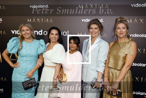 Amsterdam 15 april 2024
Premiere serie Maxima van Videoland in Tuschinski. Aanwezig oa Delfina Chaves en Martijn Lakemeier . Pauline Wingelaar Florine Hofstee  Leslie Keijzer Bo Wilkes en Kimberley Bos