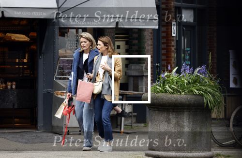 Amsterdam 11 april 2024
Prinses Aimee aan het winkelen met vriendinnen  in Amsterdam Zuid.